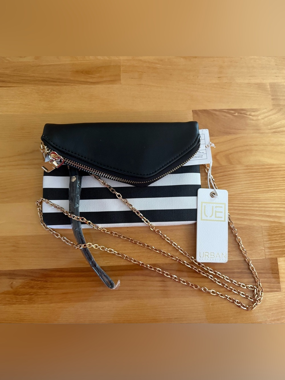 Black & White Striped *Lucy* Wristlet